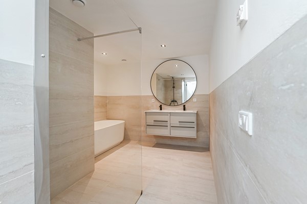 Medium property photo - Beukelsweg 55B, 3022 GD Rotterdam